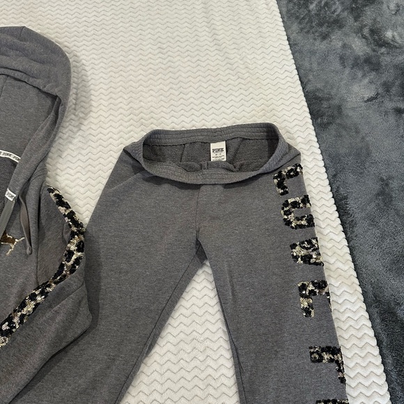 Pink, Victoria’s Secret, bling cheetah/leopard hoodie/jogger set. Used. XS - Picture 3 of 7